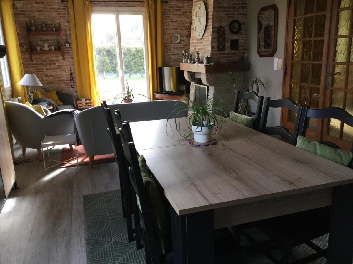 Coup De Coeur Assure ! Calm Comme A La Maison ! Maison Spacieuse Avec Grande Terrasse Pour 2 A 5 Personnes Proximite Granville Et Mer Avec Wifi Et Parking Gratuits Luaran gambar