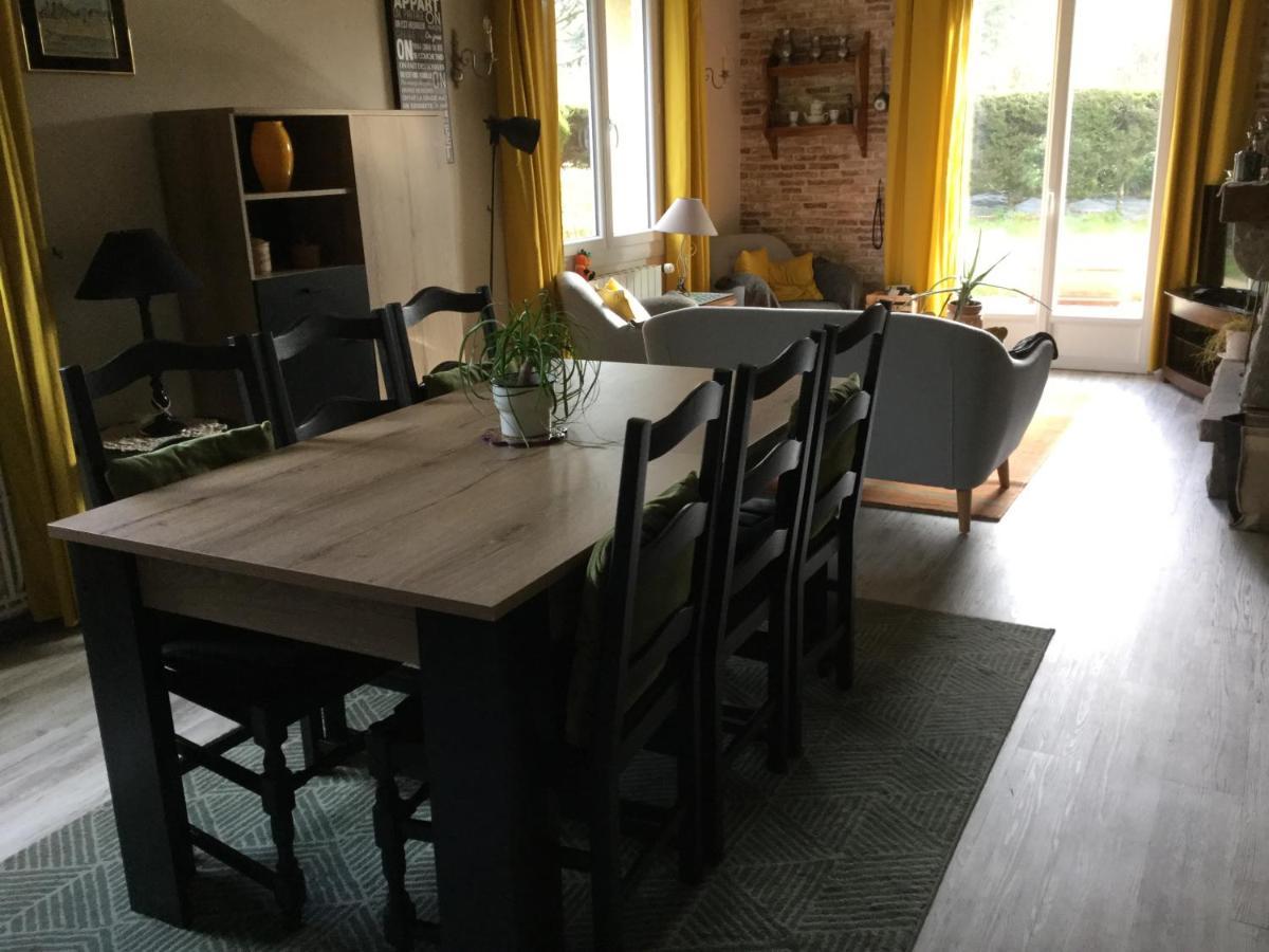 Coup De Coeur Assure ! Calm Comme A La Maison ! Maison Spacieuse Avec Grande Terrasse Pour 2 A 5 Personnes Proximite Granville Et Mer Avec Wifi Et Parking Gratuits Luaran gambar