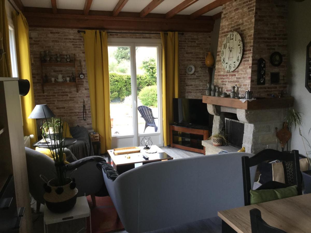 Coup De Coeur Assure ! Calm Comme A La Maison ! Maison Spacieuse Avec Grande Terrasse Pour 2 A 5 Personnes Proximite Granville Et Mer Avec Wifi Et Parking Gratuits Luaran gambar