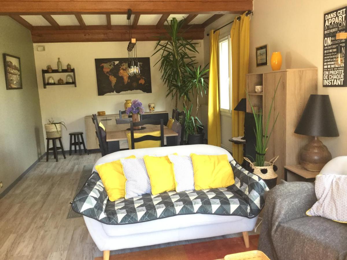 Coup De Coeur Assure ! Calm Comme A La Maison ! Maison Spacieuse Avec Grande Terrasse Pour 2 A 5 Personnes Proximite Granville Et Mer Avec Wifi Et Parking Gratuits Luaran gambar