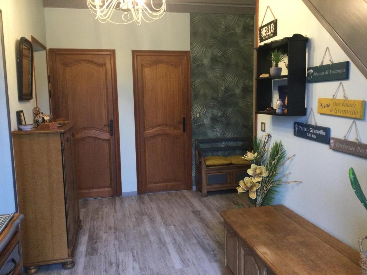 Coup De Coeur Assure ! Calm Comme A La Maison ! Maison Spacieuse Avec Grande Terrasse Pour 2 A 5 Personnes Proximite Granville Et Mer Avec Wifi Et Parking Gratuits Luaran gambar
