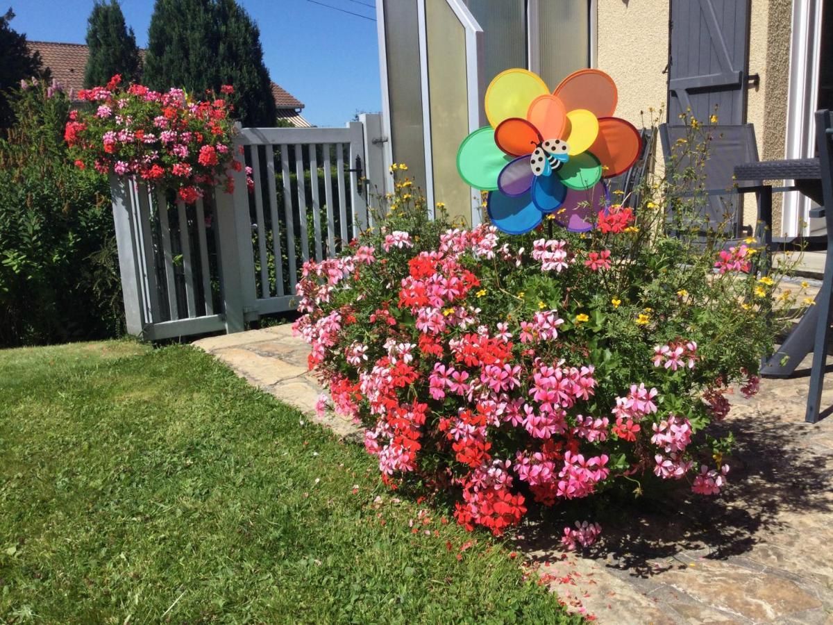Coup De Coeur Assure ! Calm Comme A La Maison ! Maison Spacieuse Avec Grande Terrasse Pour 2 A 5 Personnes Proximite Granville Et Mer Avec Wifi Et Parking Gratuits Luaran gambar