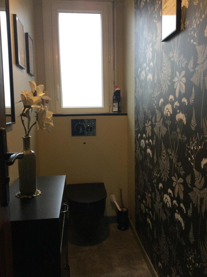 Coup De Coeur Assure ! Calm Comme A La Maison ! Maison Spacieuse Avec Grande Terrasse Pour 2 A 5 Personnes Proximite Granville Et Mer Avec Wifi Et Parking Gratuits Luaran gambar