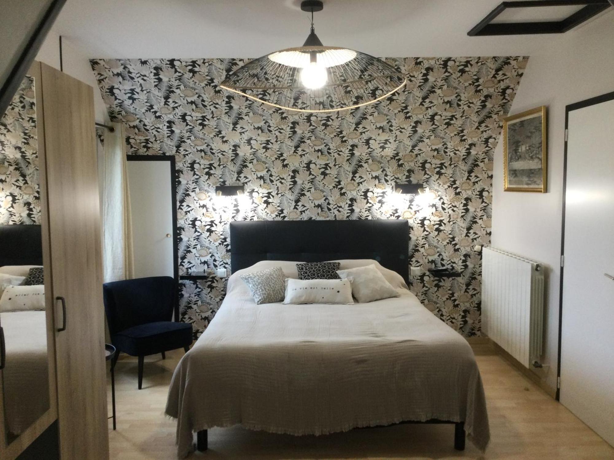Coup De Coeur Assure ! Calm Comme A La Maison ! Maison Spacieuse Avec Grande Terrasse Pour 2 A 5 Personnes Proximite Granville Et Mer Avec Wifi Et Parking Gratuits Luaran gambar