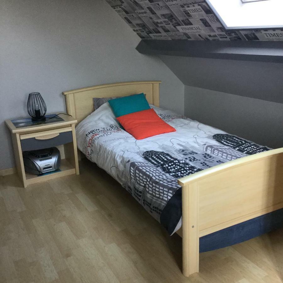 Coup De Coeur Assure ! Calm Comme A La Maison ! Maison Spacieuse Avec Grande Terrasse Pour 2 A 5 Personnes Proximite Granville Et Mer Avec Wifi Et Parking Gratuits Luaran gambar