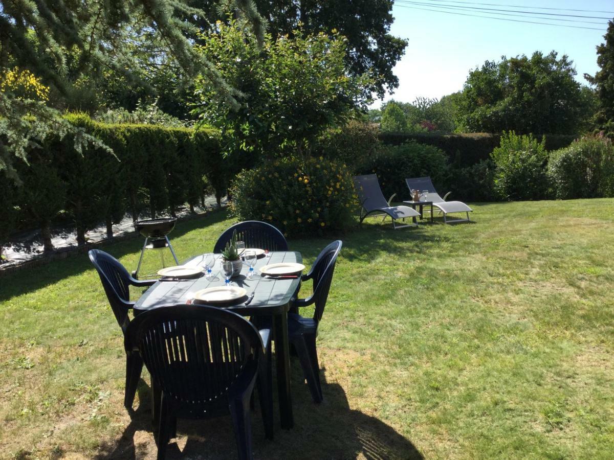 Coup De Coeur Assure ! Calm Comme A La Maison ! Maison Spacieuse Avec Grande Terrasse Pour 2 A 5 Personnes Proximite Granville Et Mer Avec Wifi Et Parking Gratuits Luaran gambar